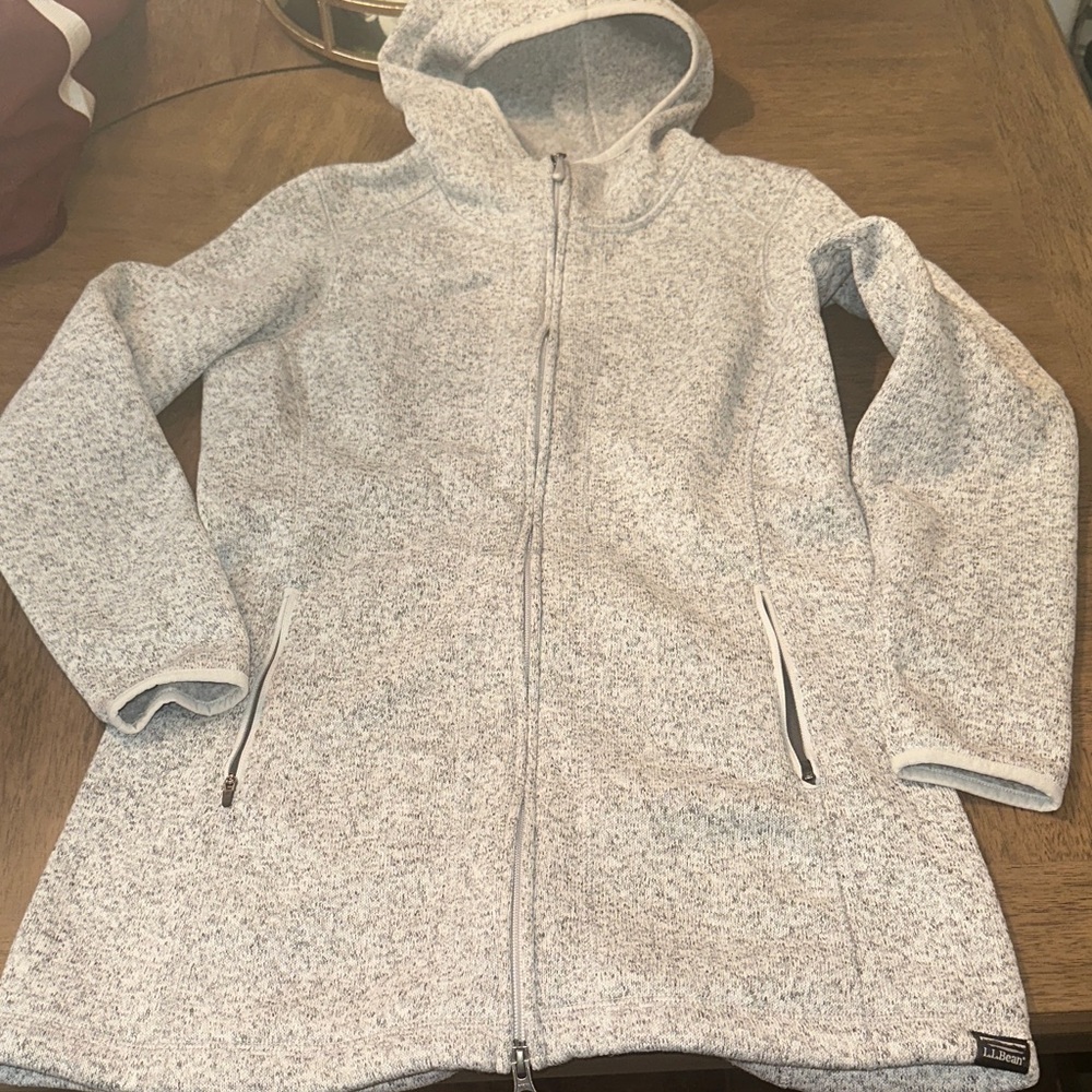 L.L. Bean Heather Gray Knit Sleeve